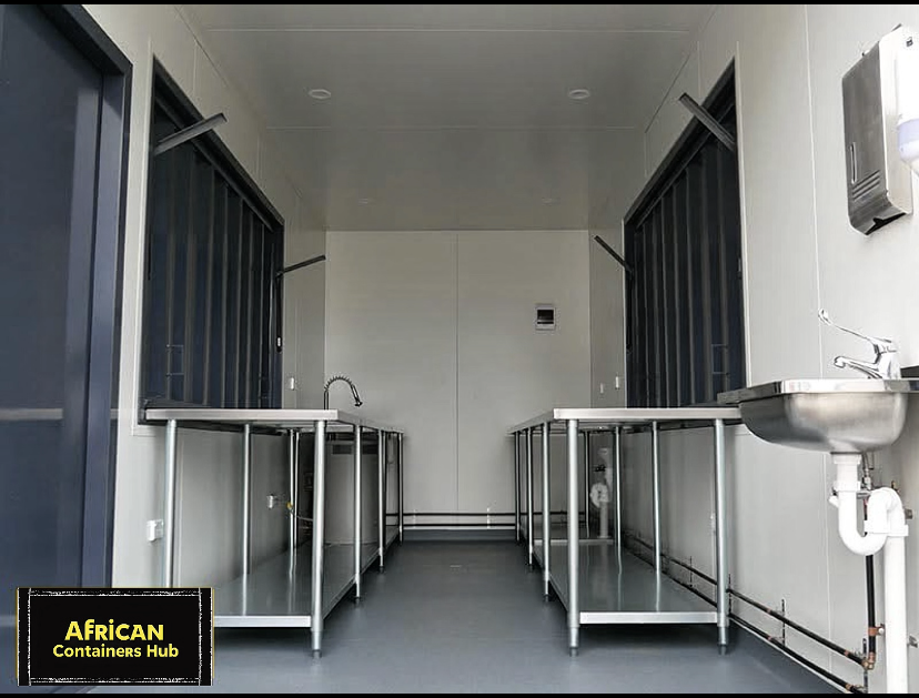 The Courtyard Kitchen – 6m Container Kitchen