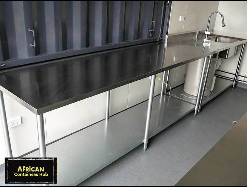 The Courtyard Kitchen – 6m Container Kitchen — view 1