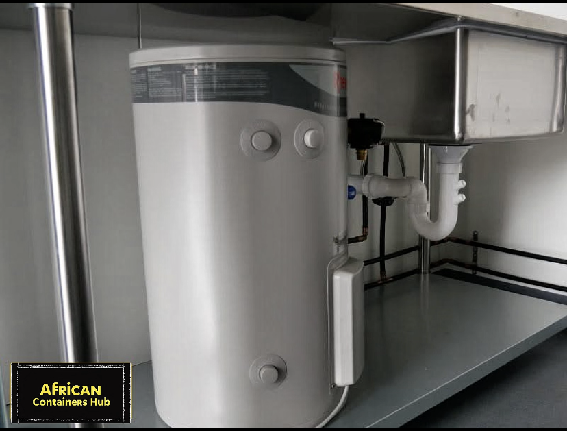 The Courtyard Kitchen – 6m Container Kitchen