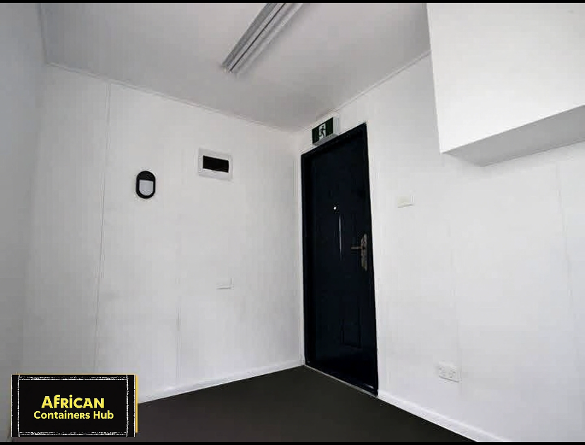 The Crew Bunkhouse – 6m Container Sleeper Unit