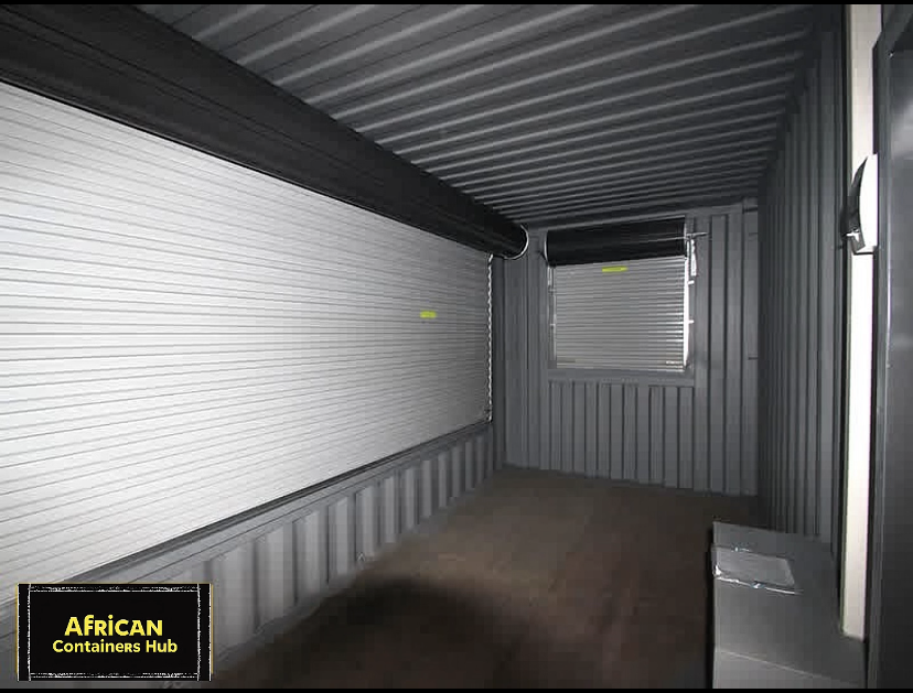 The Locker Room – 6m Container Changeroom